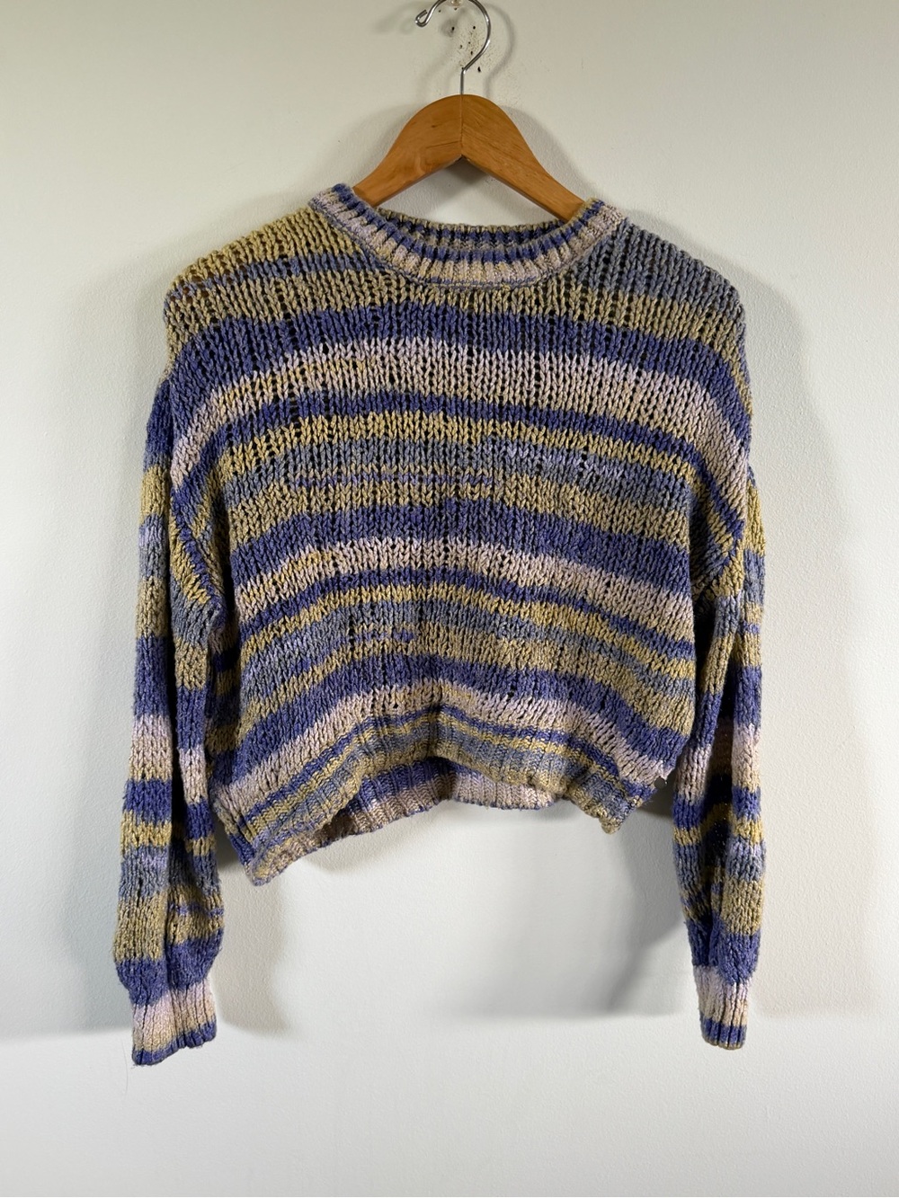 Pull&Bear Striped Cropped Crewneck Sweater Lavender, Yellow medium